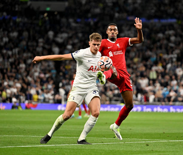 在整个赛季 在整个赛季